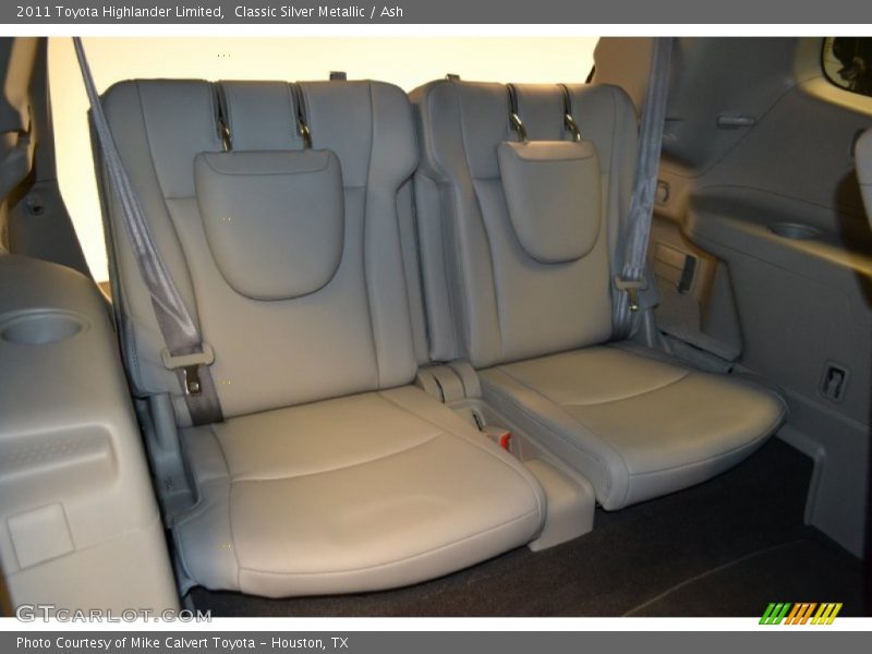 Classic Silver Metallic / Ash 2011 Toyota Highlander Limited