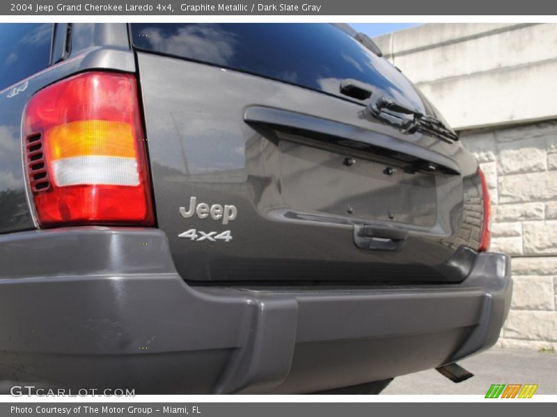 Graphite Metallic / Dark Slate Gray 2004 Jeep Grand Cherokee Laredo 4x4