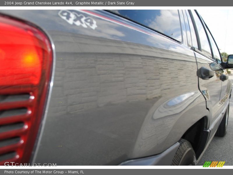 Graphite Metallic / Dark Slate Gray 2004 Jeep Grand Cherokee Laredo 4x4