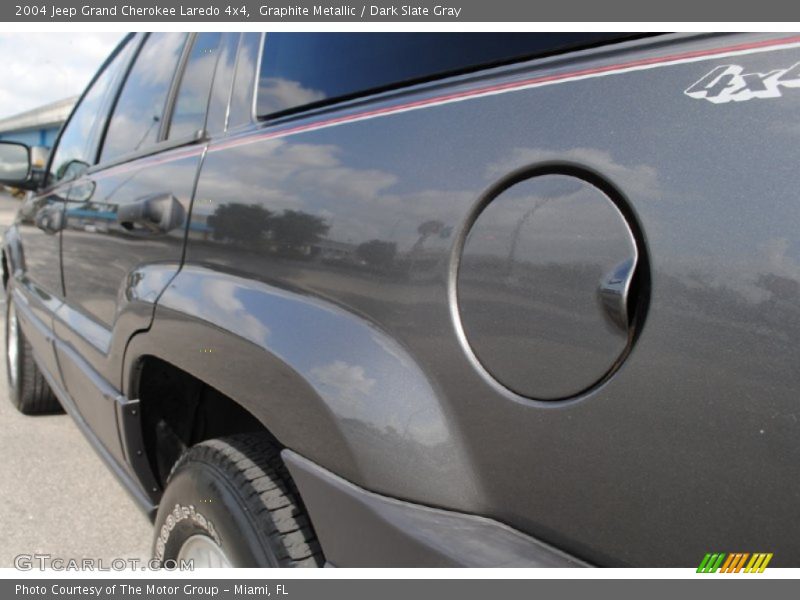 Graphite Metallic / Dark Slate Gray 2004 Jeep Grand Cherokee Laredo 4x4