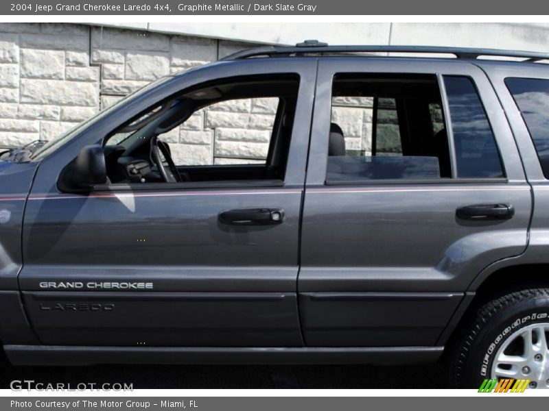 Graphite Metallic / Dark Slate Gray 2004 Jeep Grand Cherokee Laredo 4x4