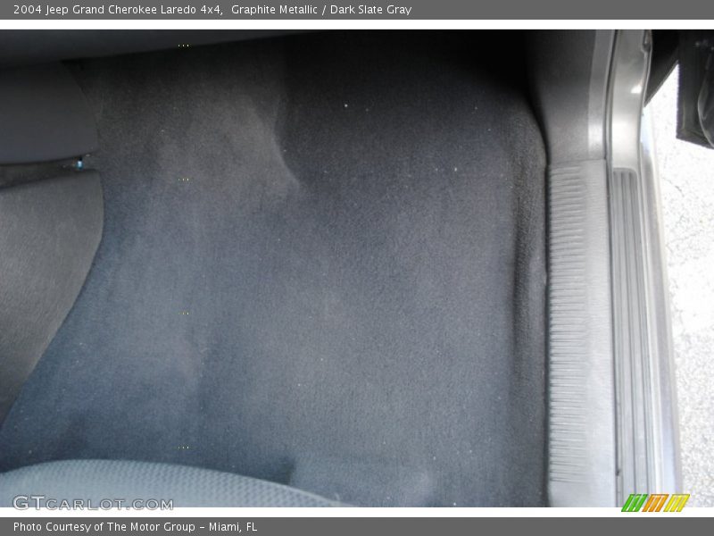 Graphite Metallic / Dark Slate Gray 2004 Jeep Grand Cherokee Laredo 4x4