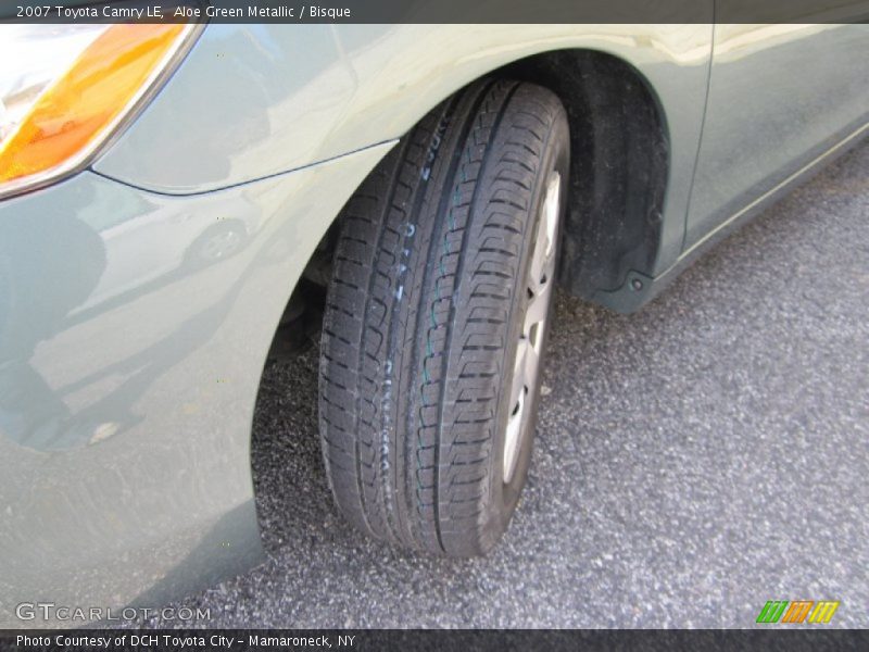 Aloe Green Metallic / Bisque 2007 Toyota Camry LE
