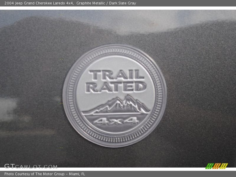  2004 Grand Cherokee Laredo 4x4 Logo