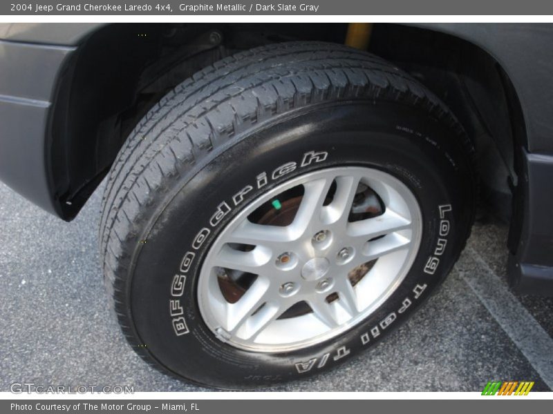 Graphite Metallic / Dark Slate Gray 2004 Jeep Grand Cherokee Laredo 4x4