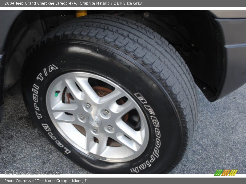 Graphite Metallic / Dark Slate Gray 2004 Jeep Grand Cherokee Laredo 4x4