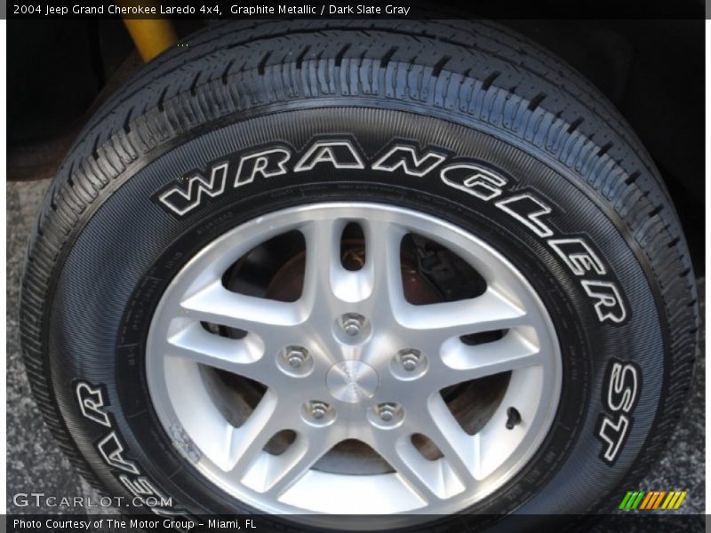  2004 Grand Cherokee Laredo 4x4 Wheel