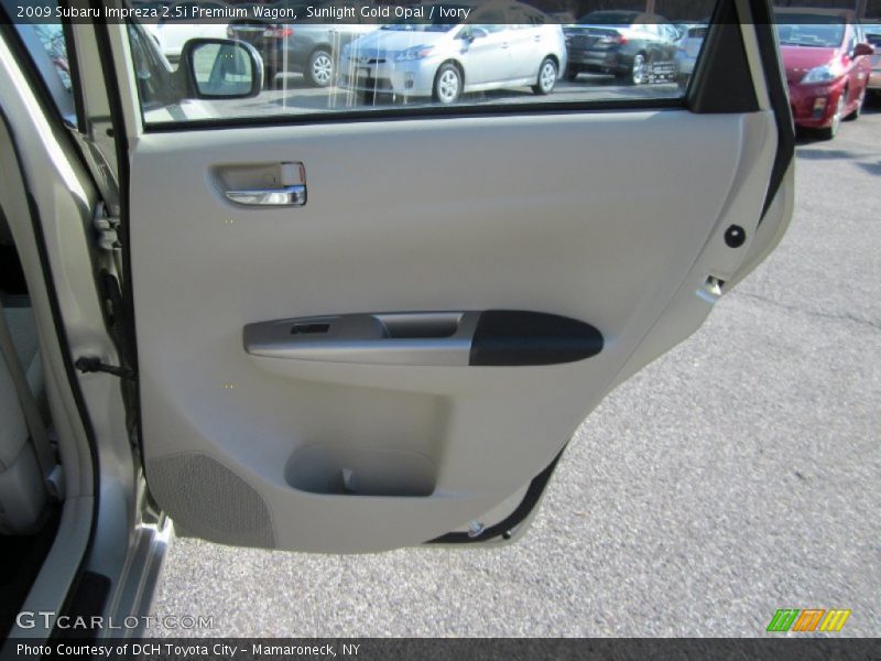Sunlight Gold Opal / Ivory 2009 Subaru Impreza 2.5i Premium Wagon