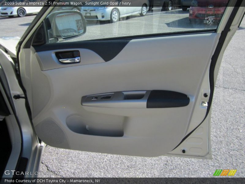Sunlight Gold Opal / Ivory 2009 Subaru Impreza 2.5i Premium Wagon