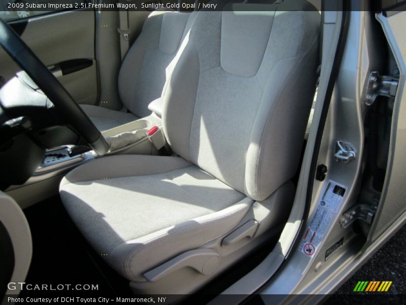 Sunlight Gold Opal / Ivory 2009 Subaru Impreza 2.5i Premium Wagon