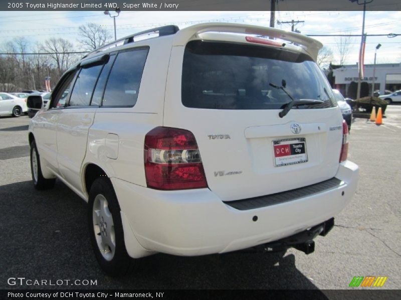 Super White / Ivory 2005 Toyota Highlander Limited 4WD