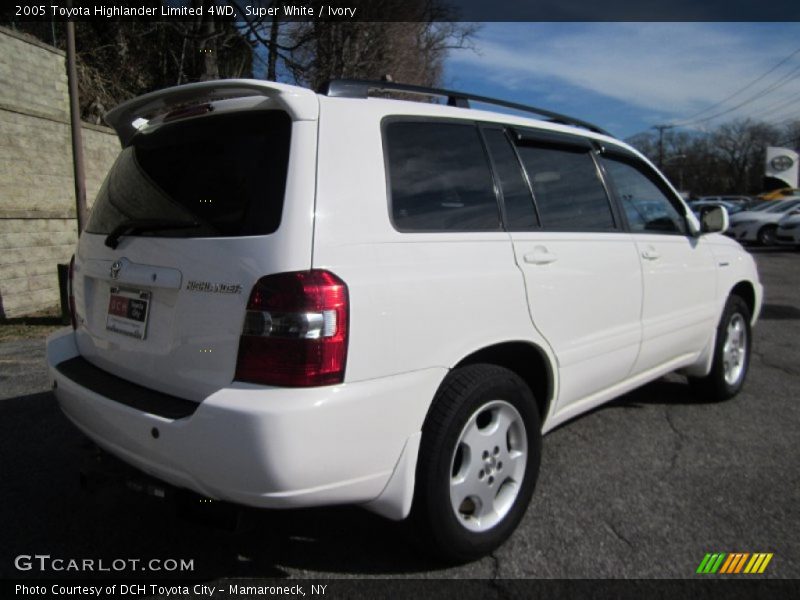Super White / Ivory 2005 Toyota Highlander Limited 4WD