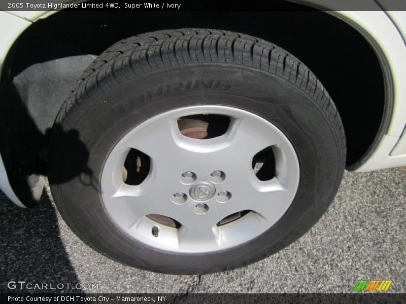 Super White / Ivory 2005 Toyota Highlander Limited 4WD
