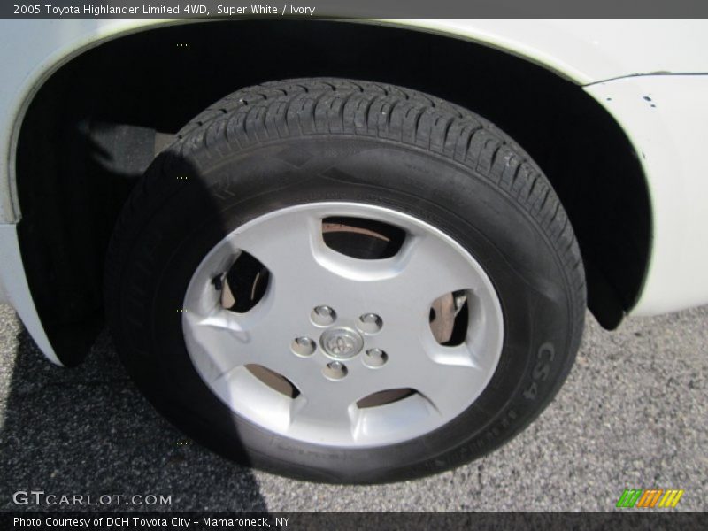 Super White / Ivory 2005 Toyota Highlander Limited 4WD