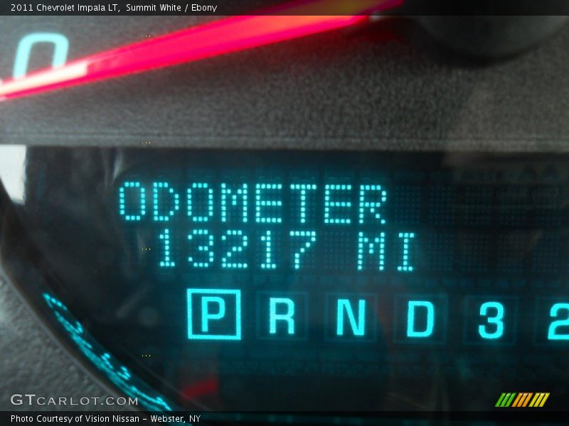 Summit White / Ebony 2011 Chevrolet Impala LT