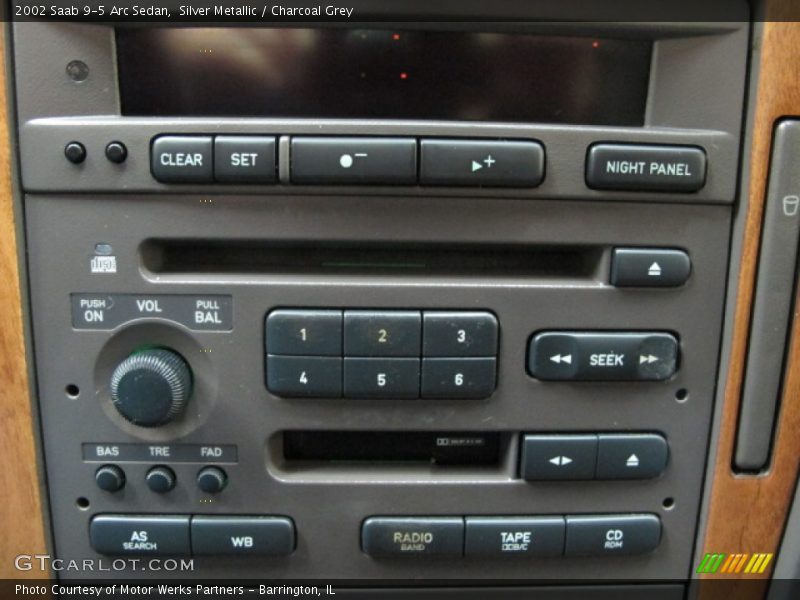 Controls of 2002 9-5 Arc Sedan