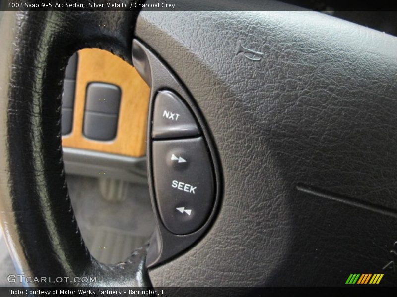 Controls of 2002 9-5 Arc Sedan