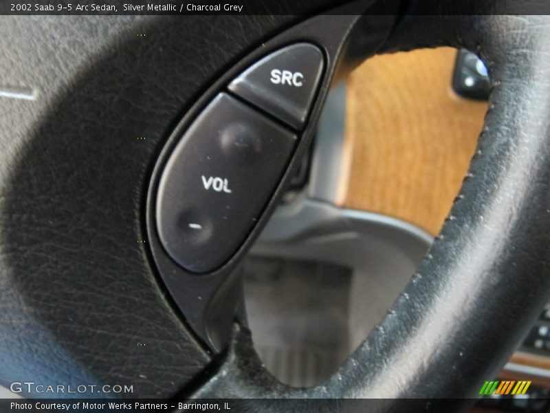 Controls of 2002 9-5 Arc Sedan