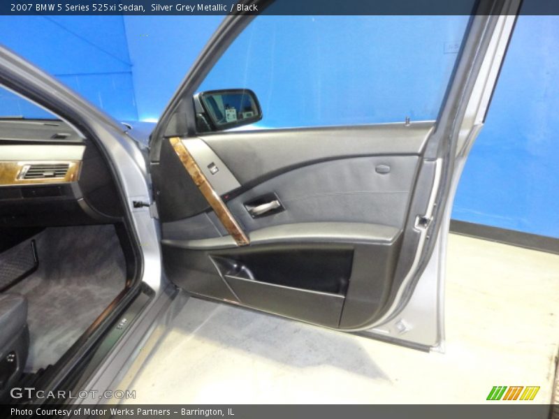 Silver Grey Metallic / Black 2007 BMW 5 Series 525xi Sedan