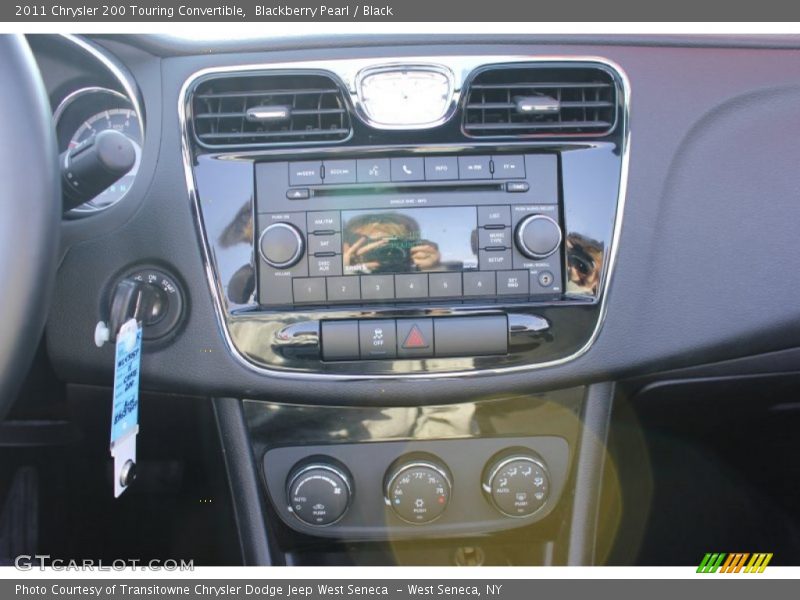 Blackberry Pearl / Black 2011 Chrysler 200 Touring Convertible