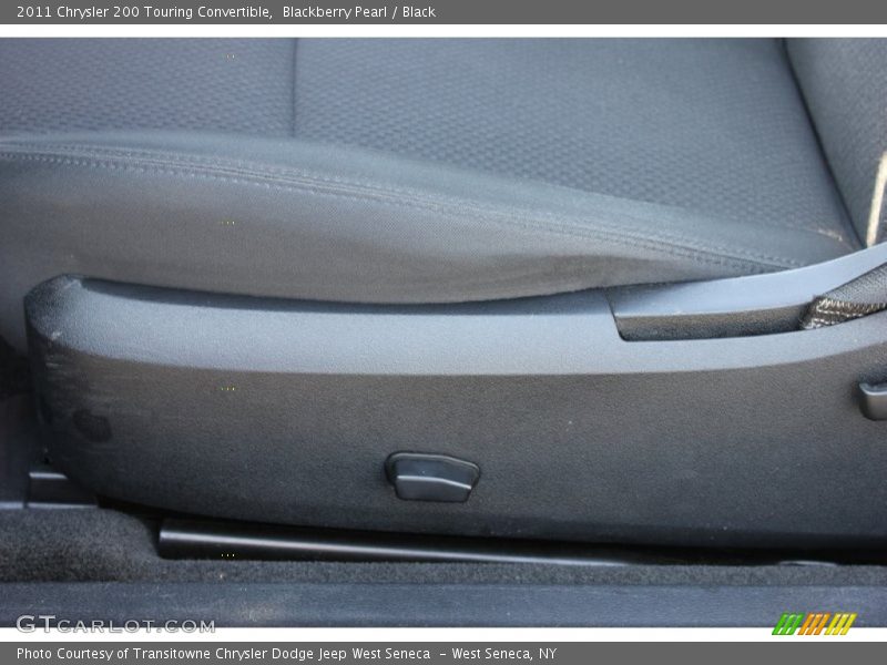 Blackberry Pearl / Black 2011 Chrysler 200 Touring Convertible