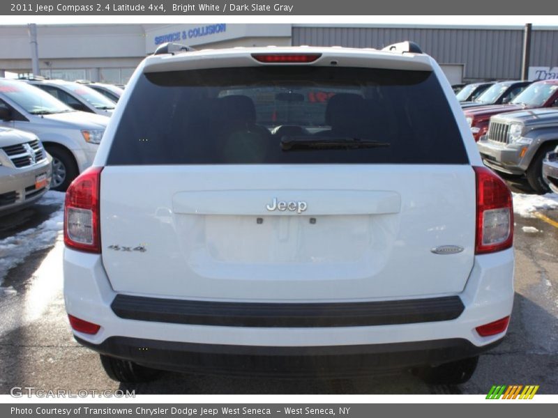 Bright White / Dark Slate Gray 2011 Jeep Compass 2.4 Latitude 4x4