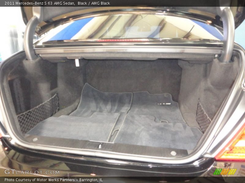  2011 S 63 AMG Sedan Trunk