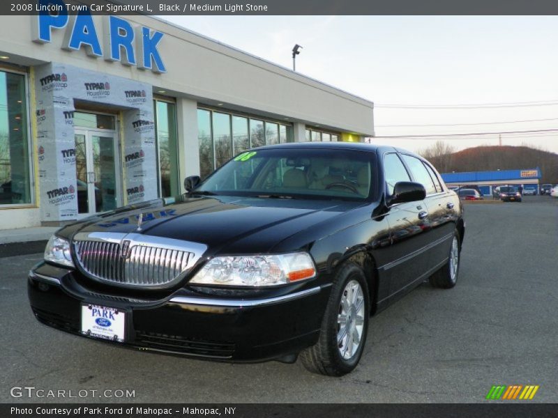 Black / Medium Light Stone 2008 Lincoln Town Car Signature L