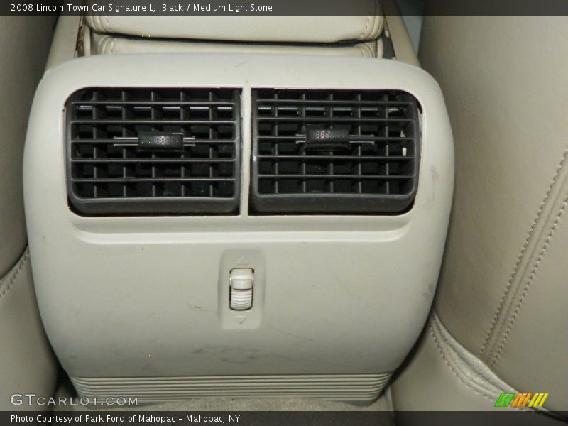 Black / Medium Light Stone 2008 Lincoln Town Car Signature L