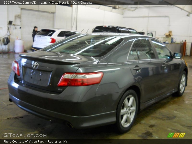 Magnetic Gray Metallic / Dark Charcoal 2007 Toyota Camry SE