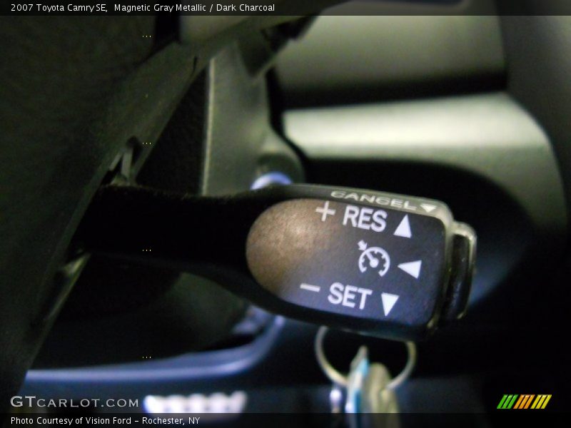Magnetic Gray Metallic / Dark Charcoal 2007 Toyota Camry SE