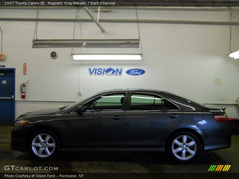 Magnetic Gray Metallic / Dark Charcoal 2007 Toyota Camry SE