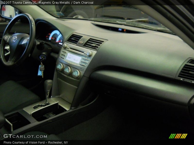 Magnetic Gray Metallic / Dark Charcoal 2007 Toyota Camry SE