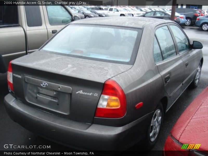 Charcoal gray / Gray 2000 Hyundai Accent GL Sedan