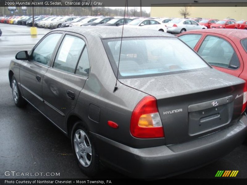 Charcoal gray / Gray 2000 Hyundai Accent GL Sedan