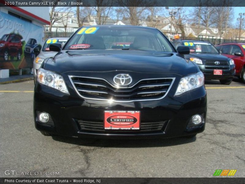 Black / Bisque 2010 Toyota Camry XLE V6