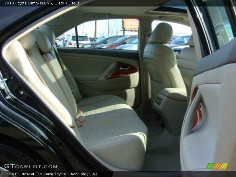 Black / Bisque 2010 Toyota Camry XLE V6