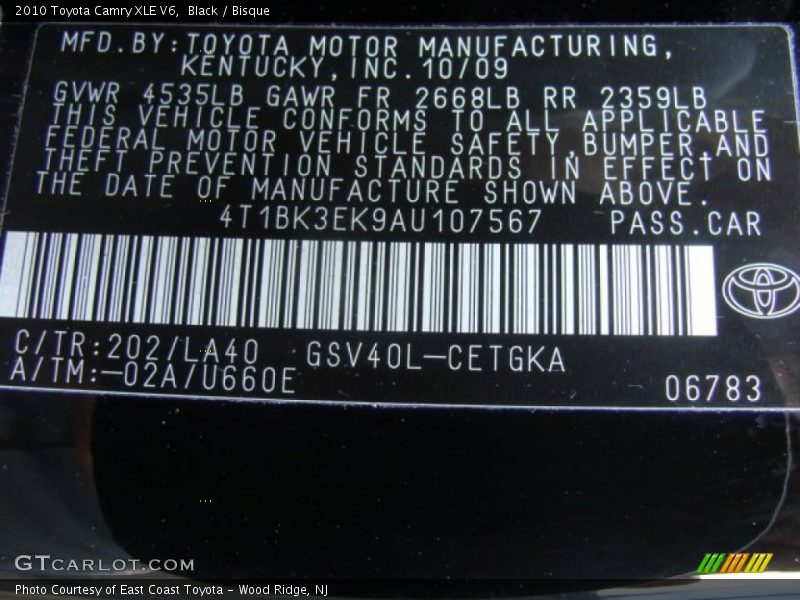 Black / Bisque 2010 Toyota Camry XLE V6