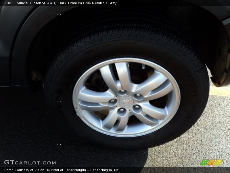 Dark Titanium Gray Metallic / Gray 2007 Hyundai Tucson SE 4WD