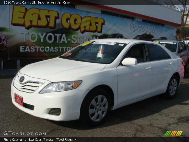 Super White / Ash Gray 2010 Toyota Camry LE