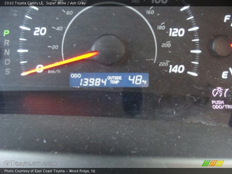 Super White / Ash Gray 2010 Toyota Camry LE