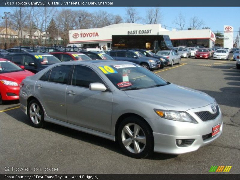 Classic Silver Metallic / Dark Charcoal 2010 Toyota Camry SE