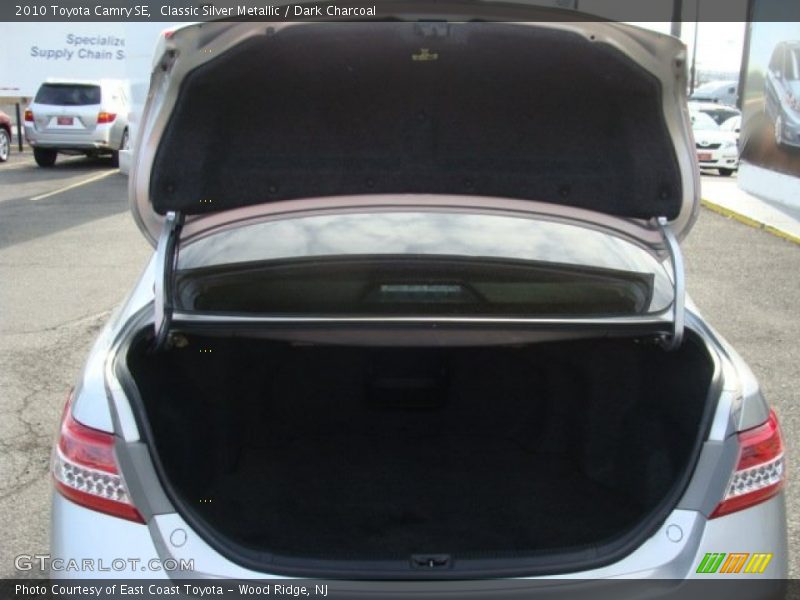 Classic Silver Metallic / Dark Charcoal 2010 Toyota Camry SE