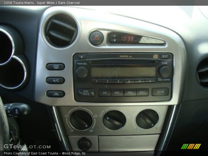 Super White / Dark Charcoal 2008 Toyota Matrix