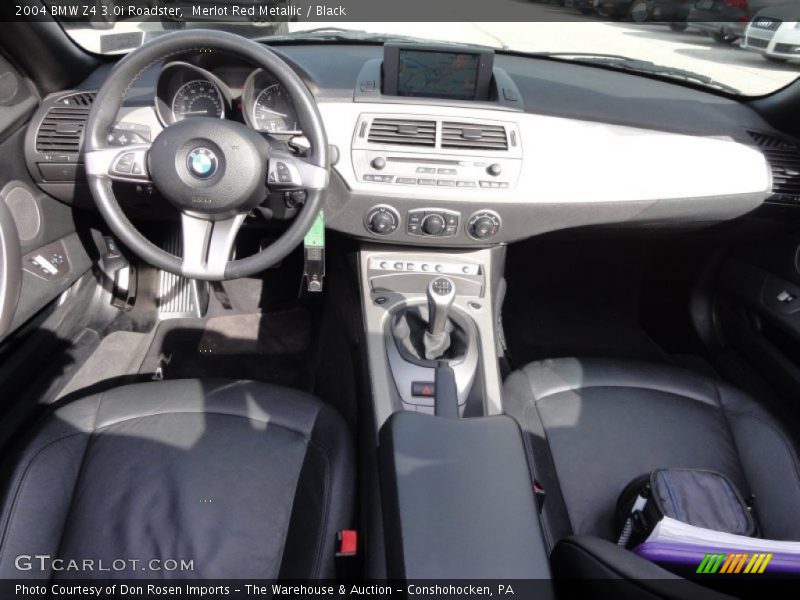 Dashboard of 2004 Z4 3.0i Roadster