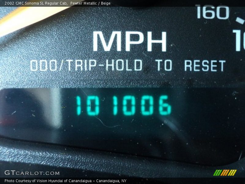 Pewter Metallic / Beige 2002 GMC Sonoma SL Regular Cab