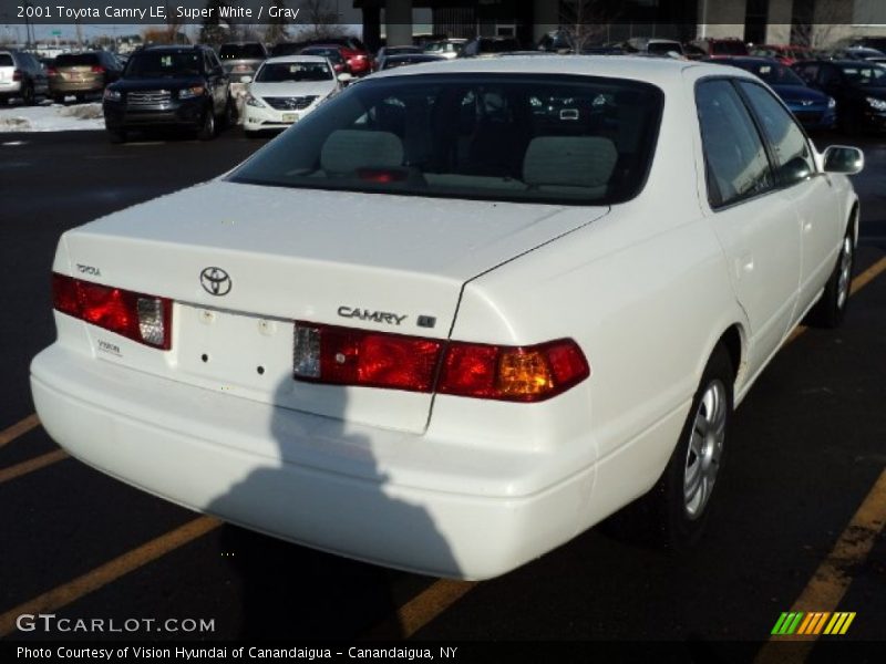 Super White / Gray 2001 Toyota Camry LE