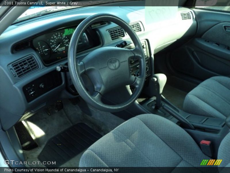 Super White / Gray 2001 Toyota Camry LE