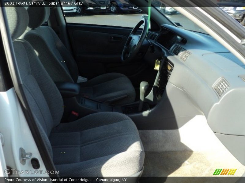 Super White / Gray 2001 Toyota Camry LE