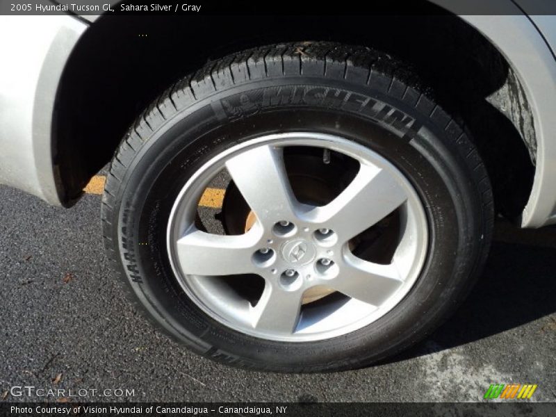 Sahara Silver / Gray 2005 Hyundai Tucson GL